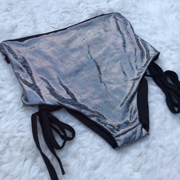 NWOT Silver Holographic Tie Side Rave Bottoms - Picture 5 of 6